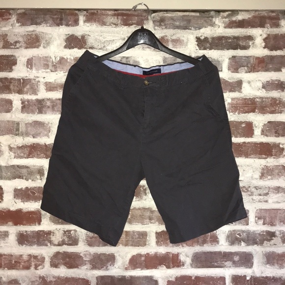 Tommy Hilfiger Men’s Dark Grey Shorts - Picture 1 of 3